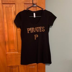 Pittsburgh Pirates tee shirt